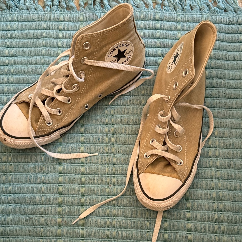 Converse High-Top Sneakers in green